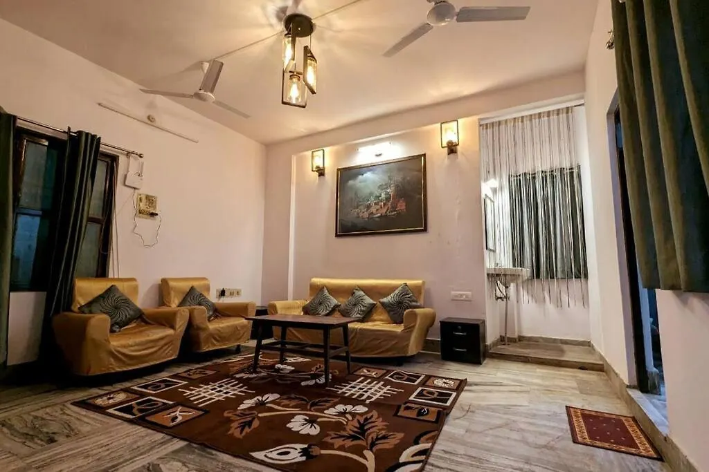 Green River Homestay 2Bhk Fully Furnished Flat. Varanasi